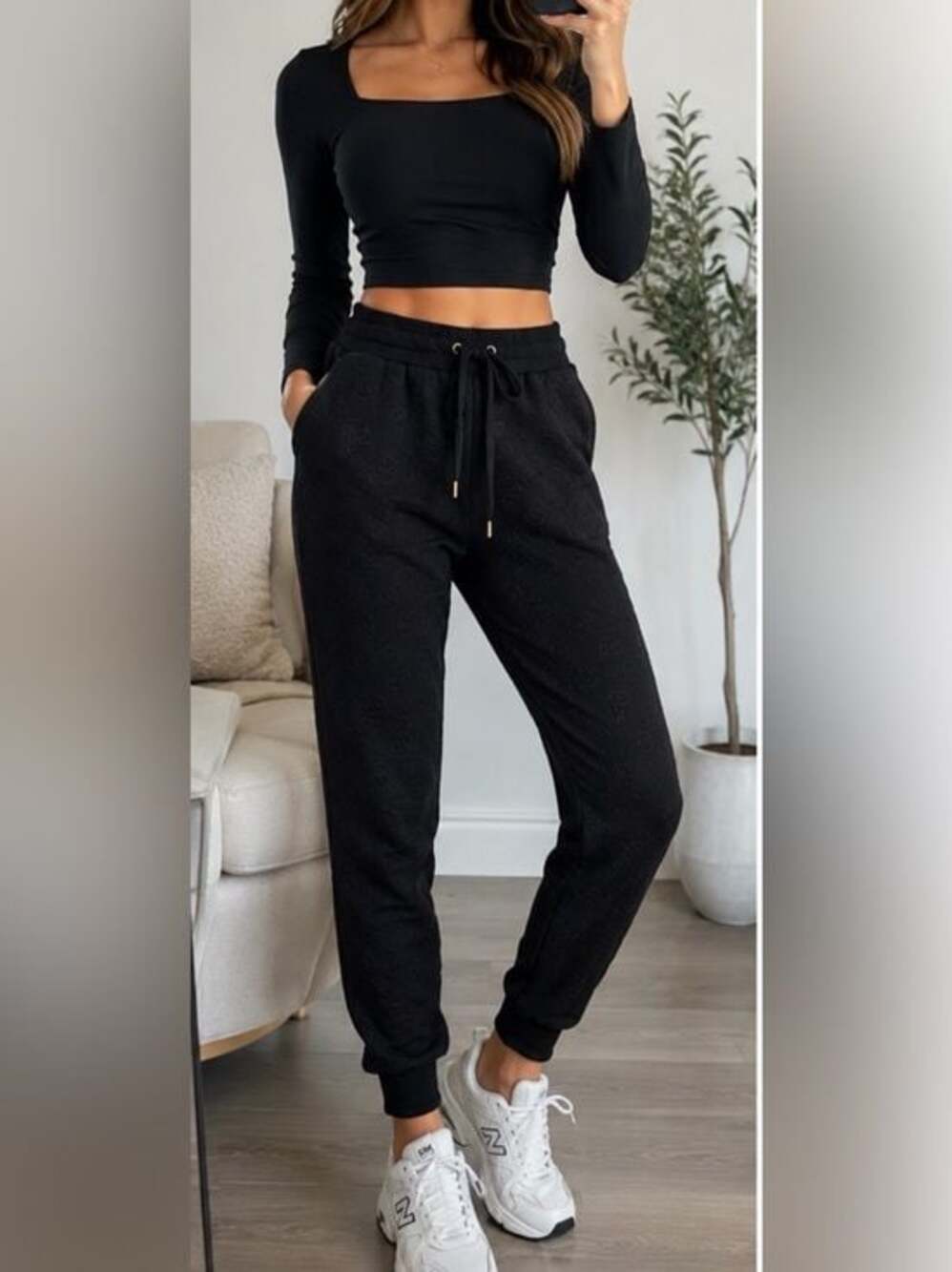 Michael Kors Black Logo Jogger Sweatpants Women’s Size M Luxe Athleisure